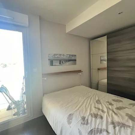 Apartment Sublime Near The Beaches Of *